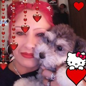 Meet your Posher, Ofelia